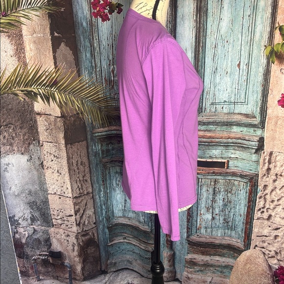 Tek Gear purple long sleeve Tshirt, size small, good condition - Picture 5 of 8